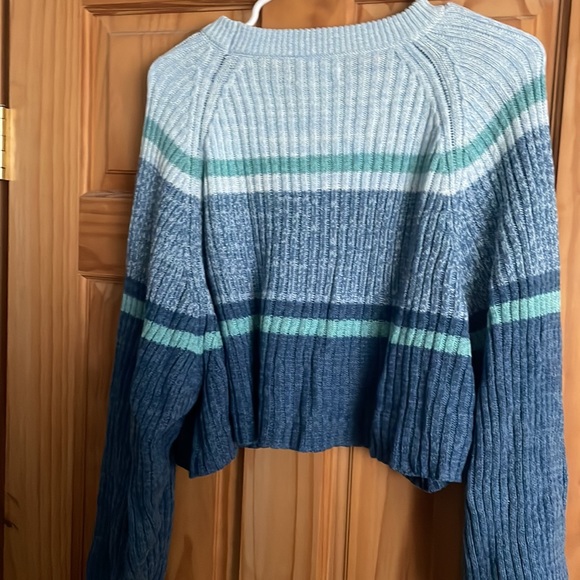 Aeropostale Blue Cropped Sweater - Picture 2 of 3
